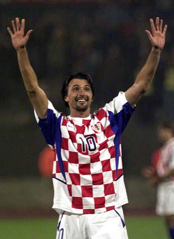 摩洛哥队长：希望我的伤情不严重，拿下首战后全队压力都减轻（摩洛哥队长：盼伤势无大碍，首胜到手全队减压）