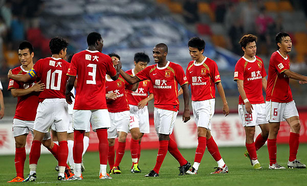 总局副局长张家胜会见阿迪高管，将在青少年足球领域开展合作（总局副局长张家胜会晤阿迪高管，将携手推进青少年足球合作）