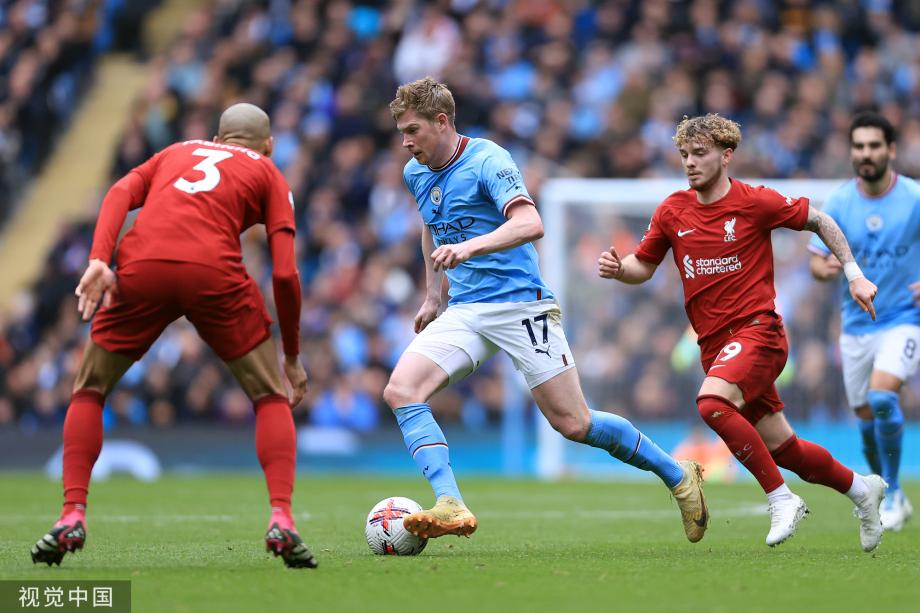 登贝莱社媒祝福阿什拉夫当选非洲足球先生：是你应得的，兄弟（登贝莱社媒发文恭喜阿什拉夫荣膺非洲足球先生：你当之无愧，兄弟）