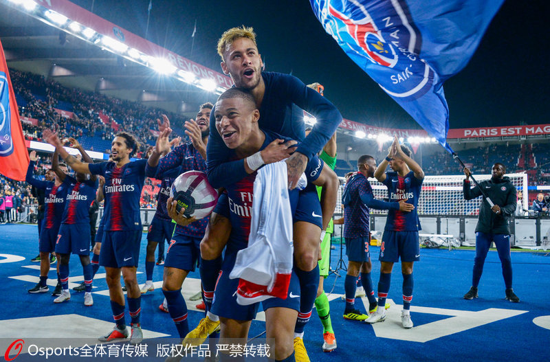 热议国安输球：下半场人员配置有问题；下赛季亚冠前景不乐观（国安失利掀热议：下半场用人遭质疑，来季亚冠前景堪忧）