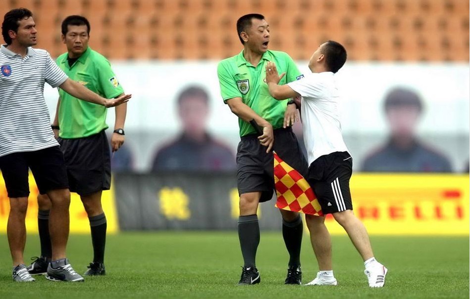 弗里克：未来四周将迎来9场比赛，我们将力争全胜（弗里克：四周九战来袭，我们力争场场拿下）