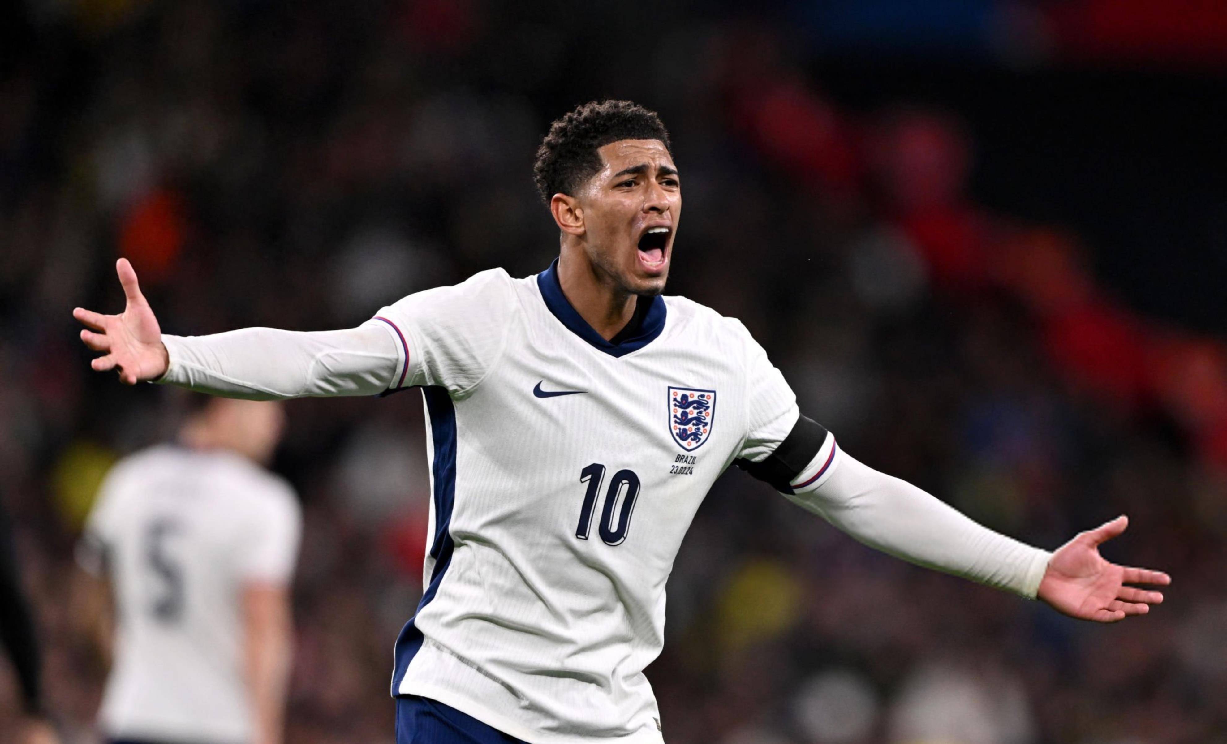 定了？老詹一到两年就退役？除非海外淘金还真差不多