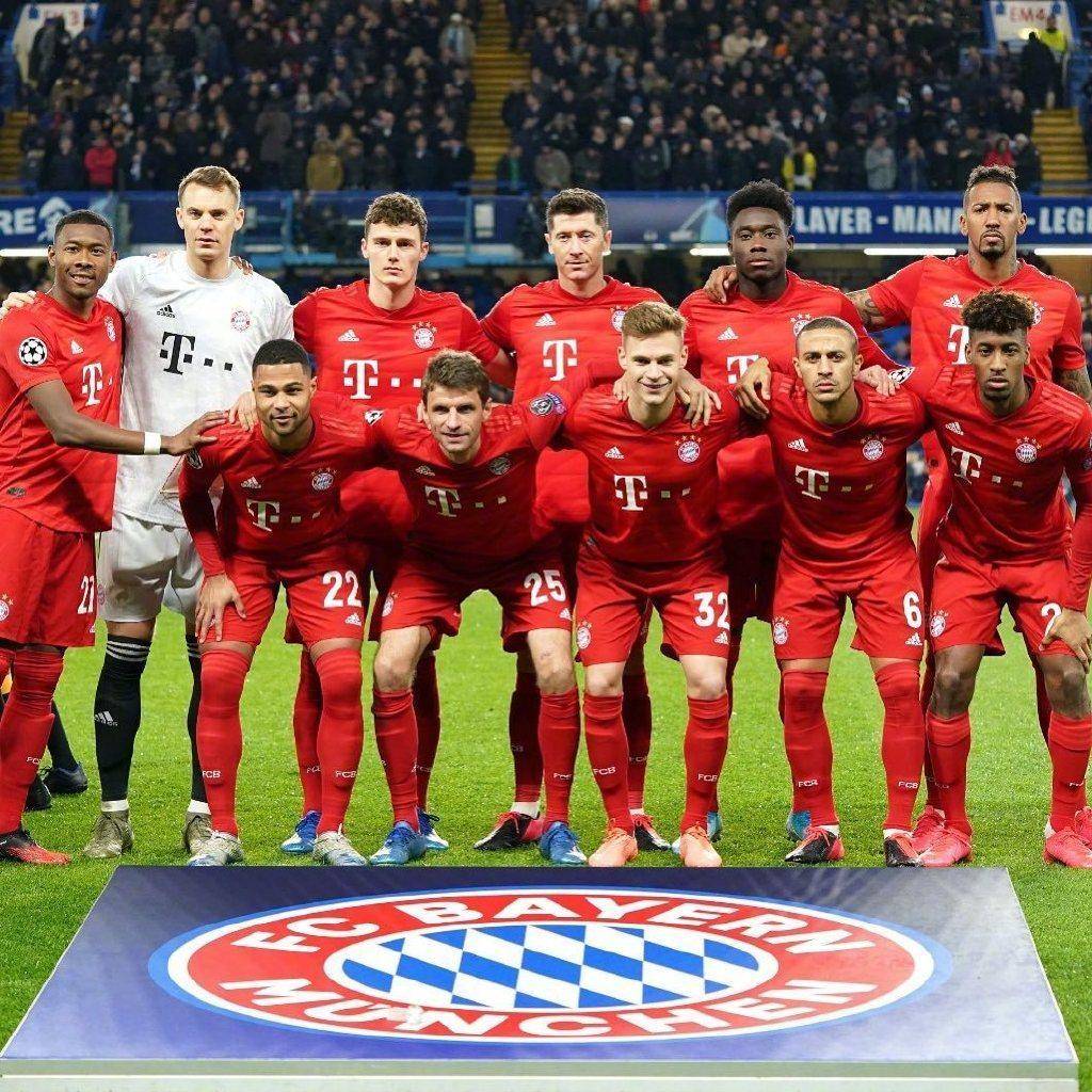 率队四冠+队史欧冠首封！官方：恩里克当选FIFA年度最佳教练​（带队夺四冠并创欧冠队史首零封！官方宣布：恩里克荣膺FIFA年度最佳教练）