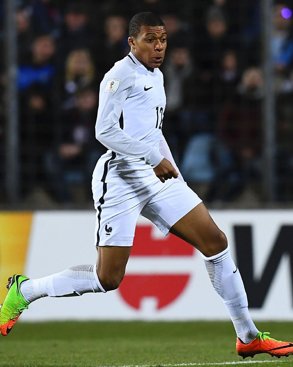 齐沃：欧冠输给马竞后，我一口气连抽了三根烟（齐沃自曝：欧冠不敌马竞后，我连抽三支烟）