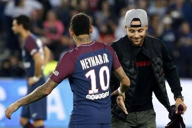 凯恩：即使赛季进百球，没欧冠或世界杯也很可能拿不到金球奖